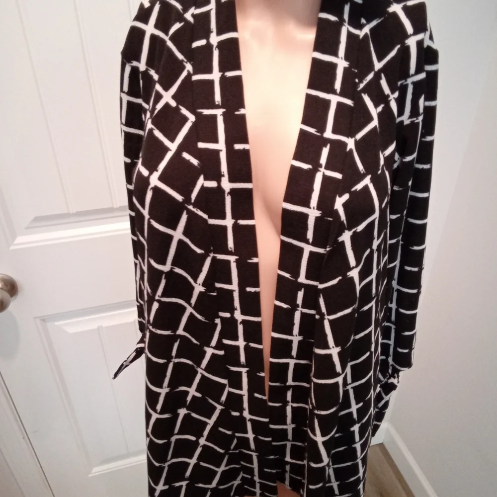 2-$10.Travel Elements Sz M Black&White Grid Pattern Open Front Cardigan Arm Ties